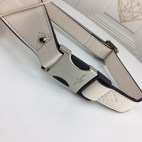 ルイヴィトンバッグ角部分ディテール